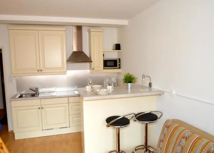 Appartement Leif By Interhome Zell am See